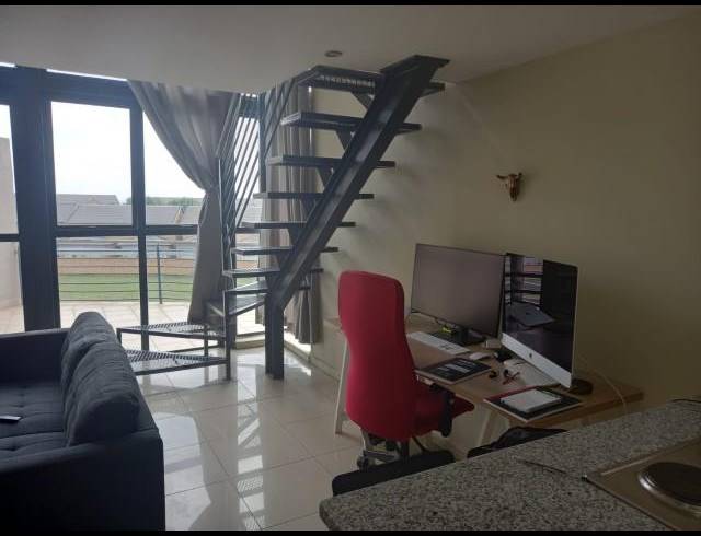 1 BEDROOM APARTMENT FOR SALE IN ROOIHUISKRAAL NORTH